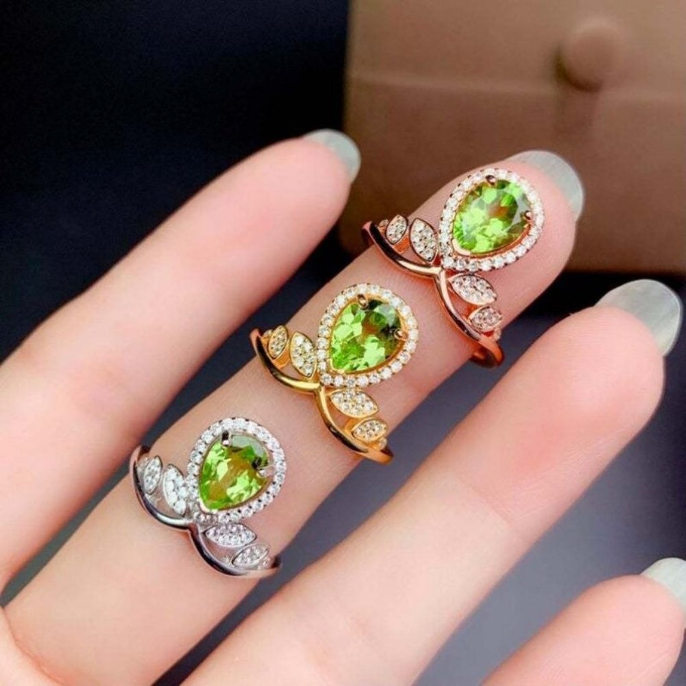 Fashion Leaf Shape Wedding/Engagement Ring, F542